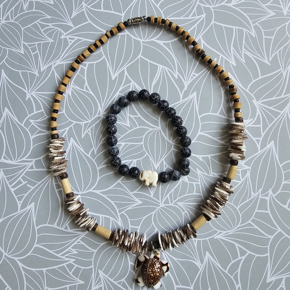 Elegant Beaded Necklace and Bracelet Set